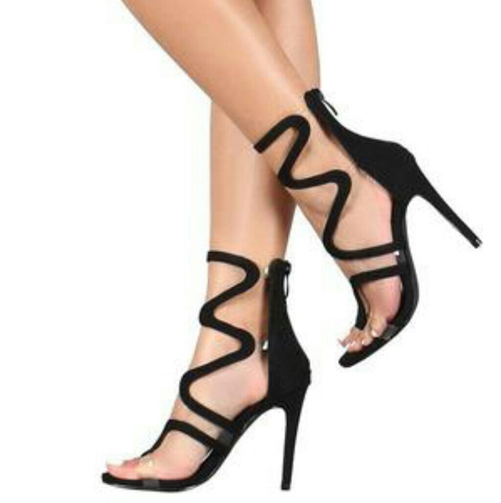 New💎👠 Clear and Black ZigZag High Heel